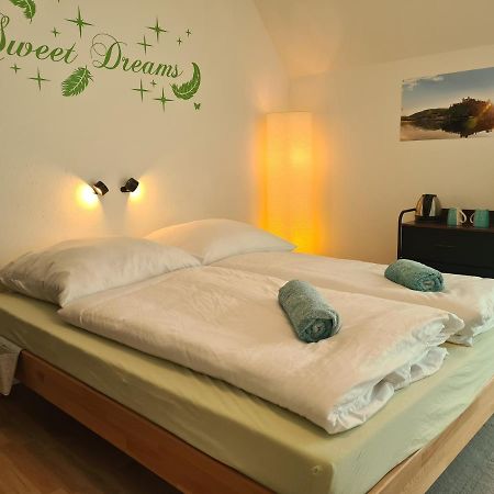 Lichtdurchflutetes Zimmer - Kaeppele Waldbuttelbrunn Exterior photo